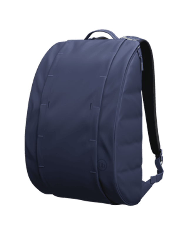 Hugger Base Backpack 15L