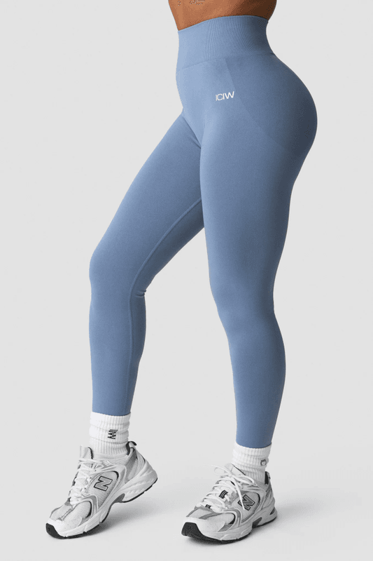 Smooth Seamless Tigh