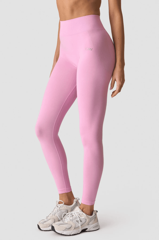 Smooth Seamless Tigh